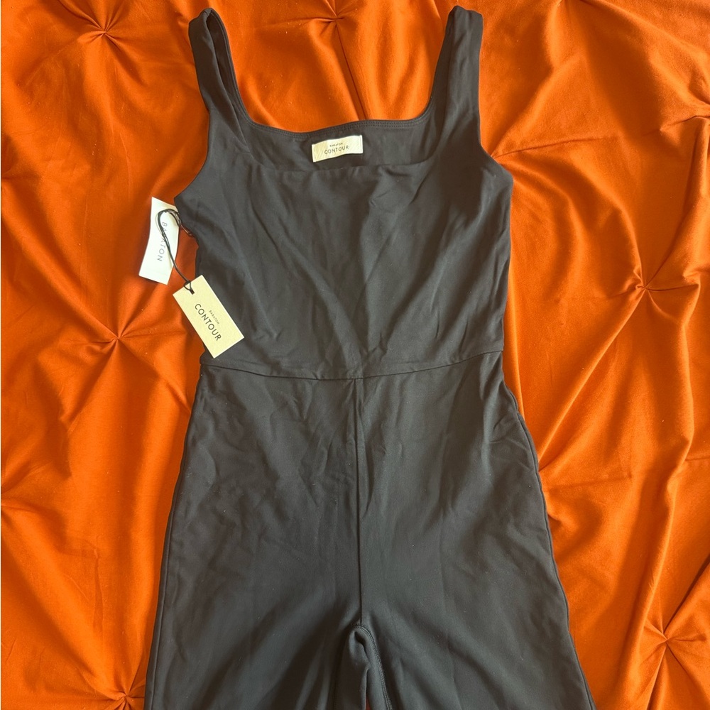 Aritzia Babaton Contour Bodysuit